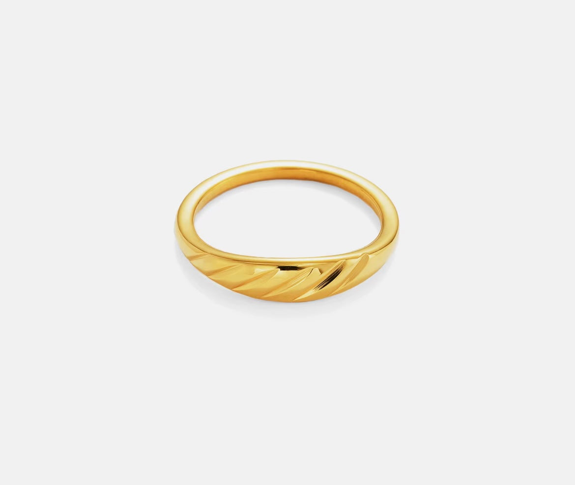 Emi Ring