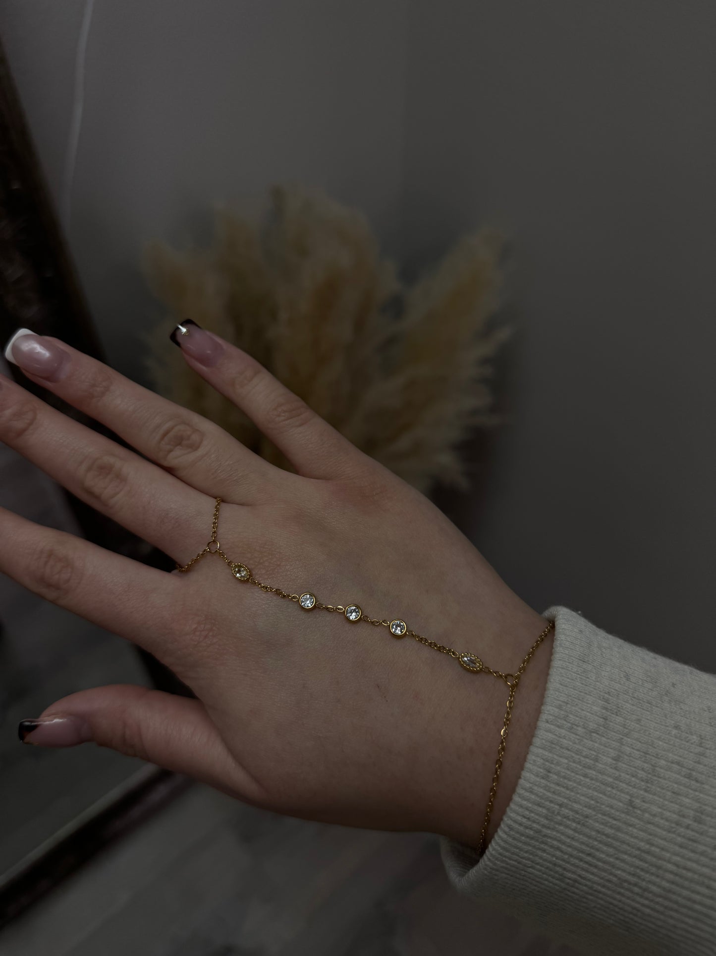 Hand chain